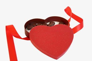 卡通红色爱心礼盒免抠图免抠