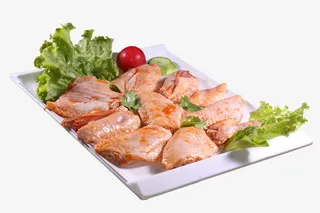 一盘腌制好的翅中免抠