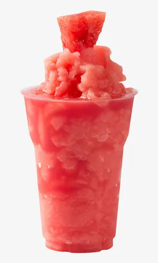 红色饮料西瓜冰沙实物免抠