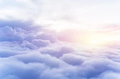 蓝色云层海报背景