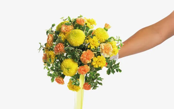 手拿新娘捧花免抠