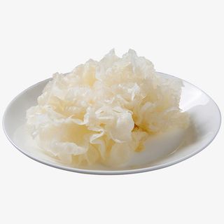 实物一盘泡发的银耳免抠