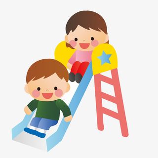 卡通小孩玩耍滑滑梯PNG免抠