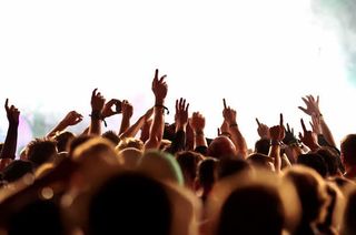 狂欢的观众人群免抠