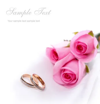 情侣戒指与粉色玫瑰花免抠