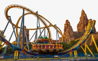 北京欢乐谷过山车免抠