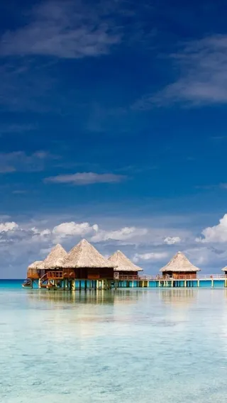 风景蓝天白云海景房H5背景素材高清