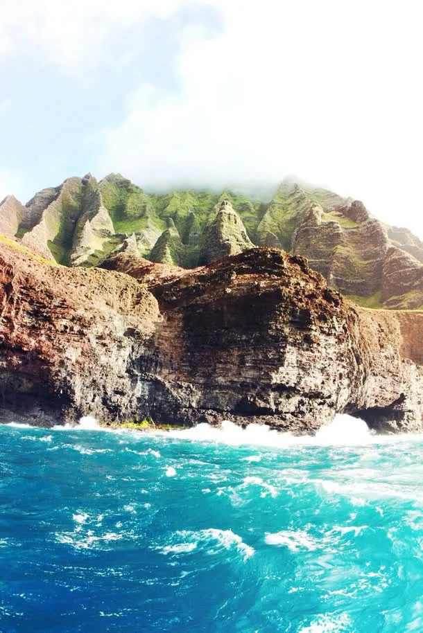 高山耸立山峰绿色免抠