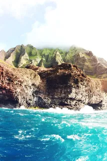 高山耸立山峰绿色免抠 高山耸立山峰绿色免抠