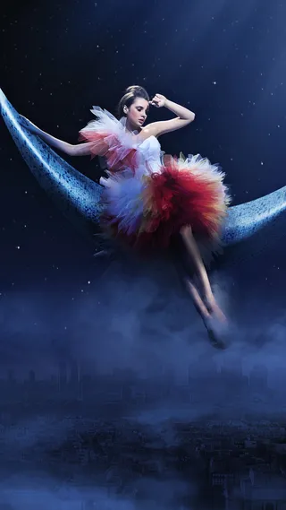 蓝色月亮美女PSD分层H5背景素材高清