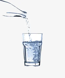 往杯子里倒水免抠 往杯子里倒水免抠