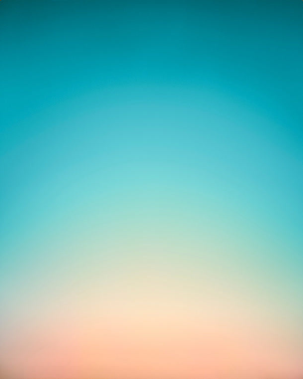 红色天空背景