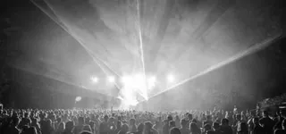 娱乐欢呼节日人群免抠