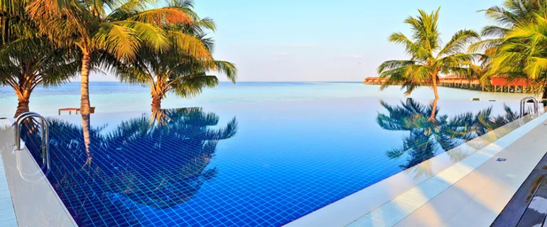 海边游泳池高清