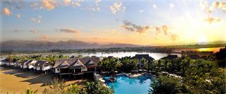 唯美云南大理古镇旅游海报背景图高清