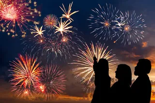 看烟花的人物免抠