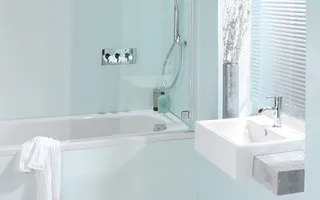 洁白简约浴室浴缸背景高清