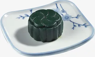 墨绿色美味月饼图免抠