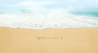 沙滩立绘海边浪花背景天空场景素材