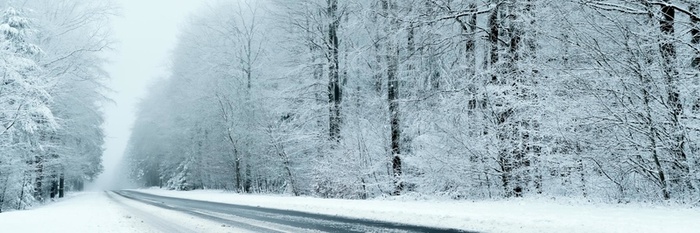 雪中马路景色海报banner背景高清