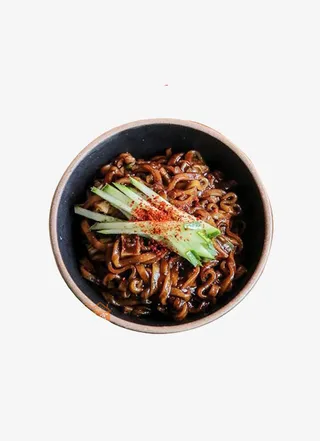 风味韩国炸酱面PNG免抠