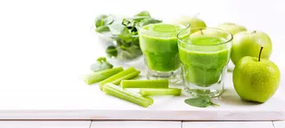 简约大气清爽绿色水果海报背景