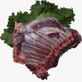 绿色蔬菜和羊排免抠