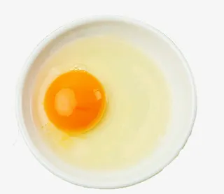 盘子里面的鸡蛋免抠