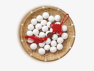 元宵节装饰插图竹笊篱与汤圆免抠