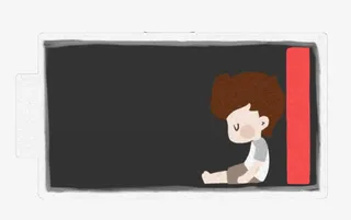 坐在电池里的男孩免抠