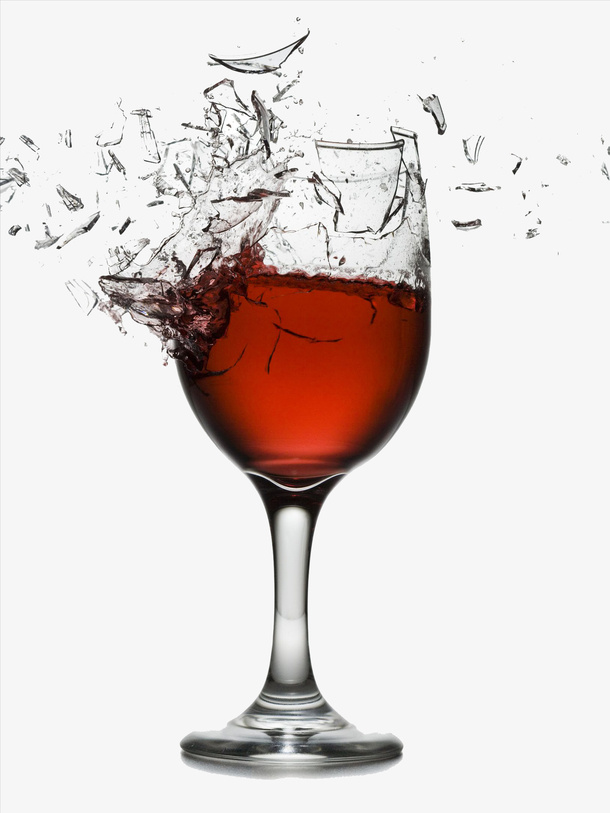 立体酒杯破碎效果免抠免抠