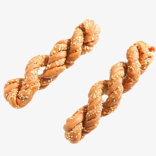 两只缠绕的麻花免抠