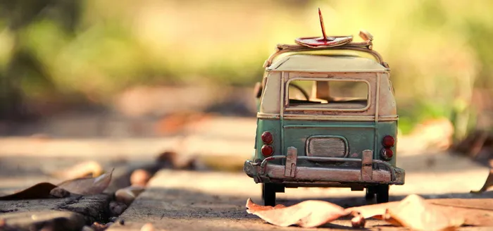 文艺玩具车背景高清