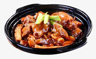 红烧牛腩煲免抠