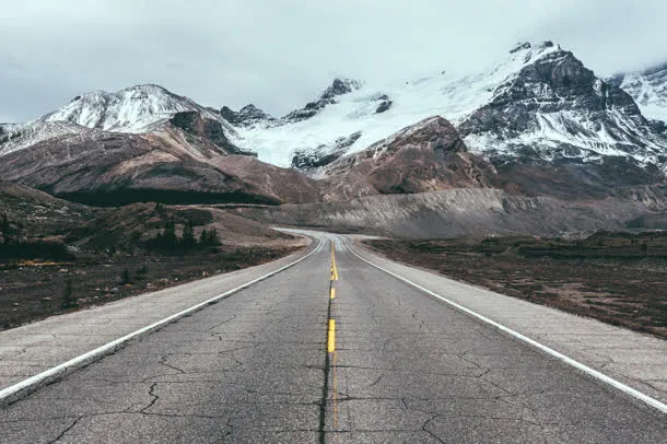 雪山道路马路高清背景素材免抠背景场景背景元素