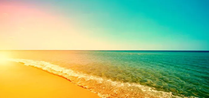 暖色海边背景图高清