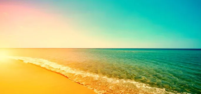 暖色海边背景图高清