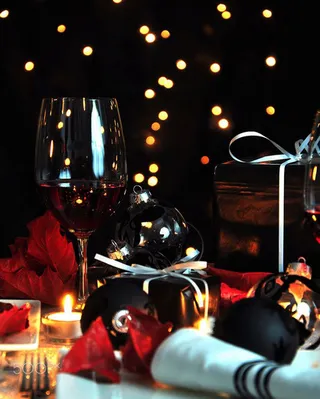 红酒展示摆设免抠