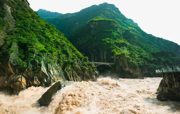 香格里拉虎跳峡免抠