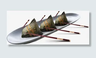 粽子一盘粽子划龙舟赛龙舟端午节免抠