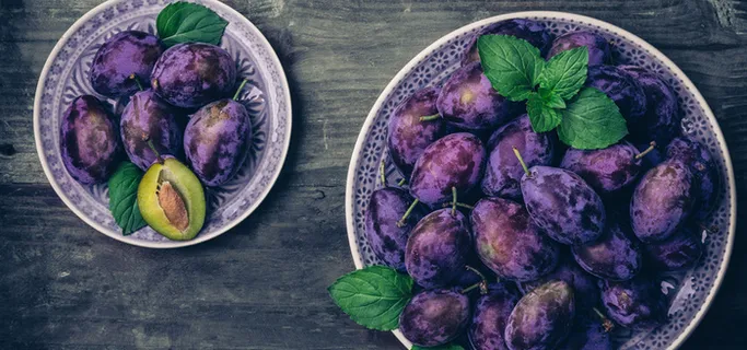 西梅背景图高清