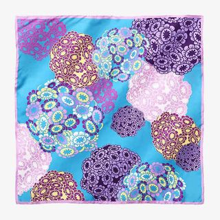 蓝底印花方巾免抠