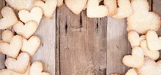 简约质感唯美爱心造型banner高清