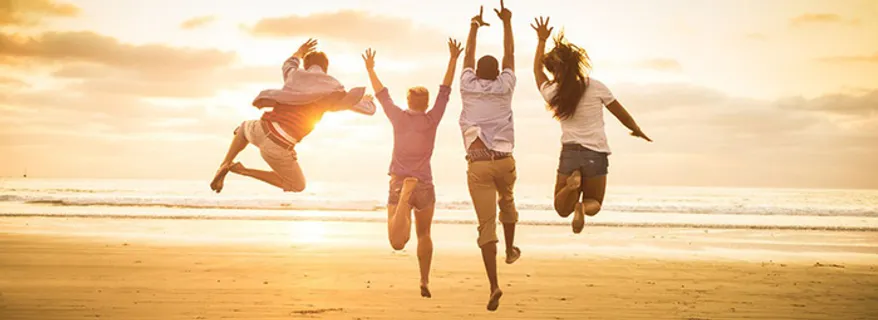 跳跃背景图高清