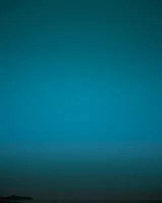 黑青色渐变电商海报免抠