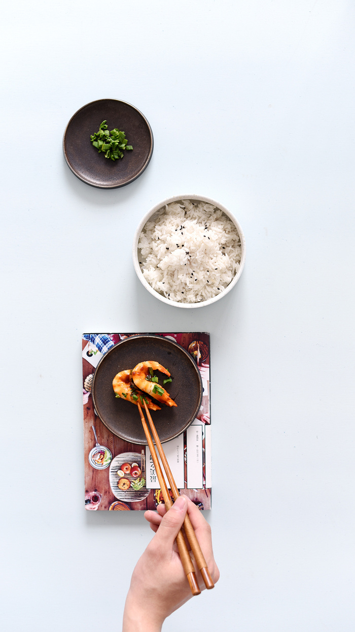 米饭和虾美食顶视图H5背景素材高清