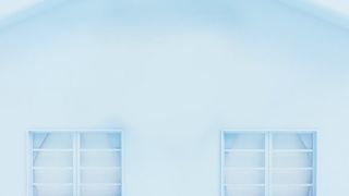 蓝色外墙窗户海报背景