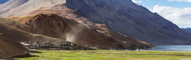 高山山峰草地水波免抠