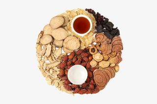 中医植物药材八卦图免抠