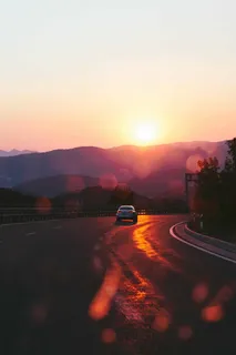 山里的夕阳与汽车免抠 山里的夕阳与汽车免抠